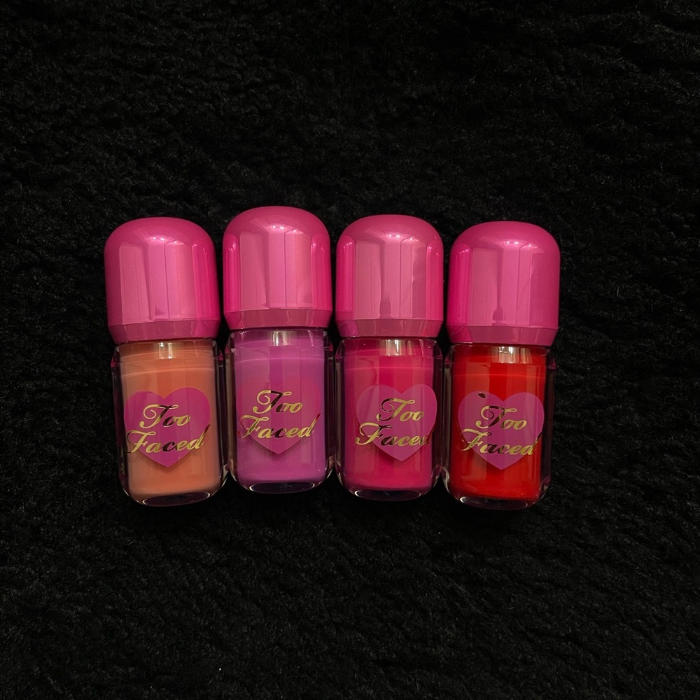 Too Faced Love Flush Glowing Liquid Blush